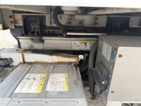 いすゞエルフアルミバン小型（2t・3t）[写真28]