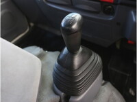 いすゞエルフパネルバン小型（2t・3t）[写真34]