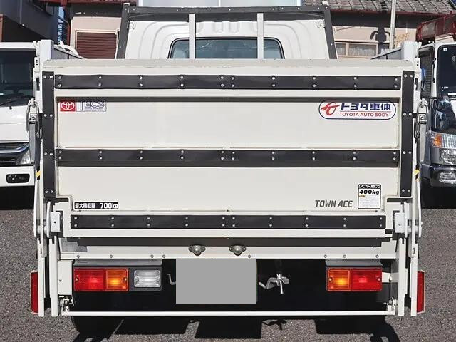 トヨタタウンエース平ボディ小型（2t・3t）[写真04]