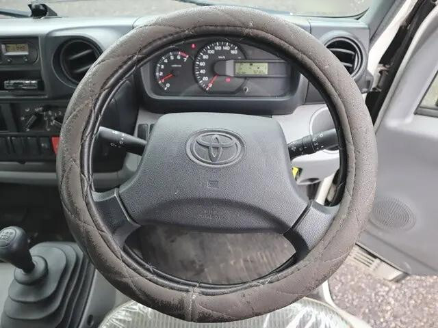 トヨタダイナ平ボディ小型（2t・3t）[写真04]