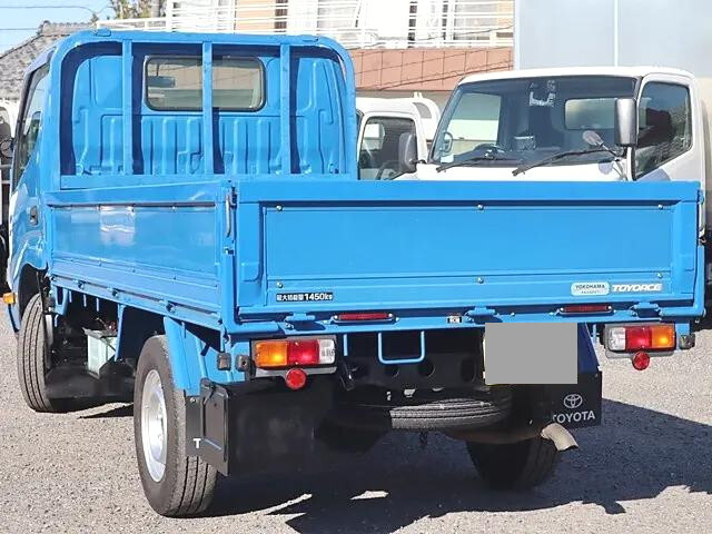 トヨタトヨエース平ボディ小型（2t・3t）[写真02]