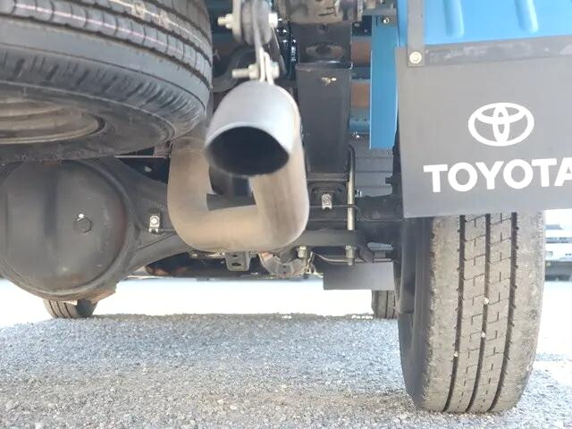 トヨタトヨエース平ボディ小型（2t・3t）[写真24]