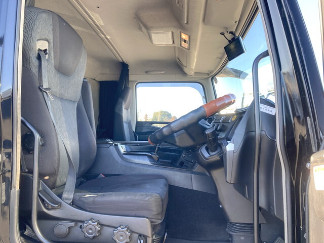 三菱ふそうスーパーグレートアルミブロック大型（10t）[写真32]