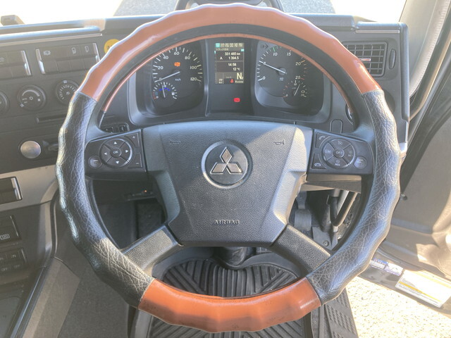 三菱ふそうスーパーグレートアルミブロック大型（10t）[写真37]