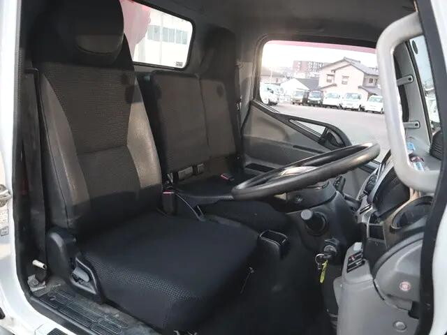 三菱ふそうキャンタークレーン4段小型（2t・3t）[写真26]