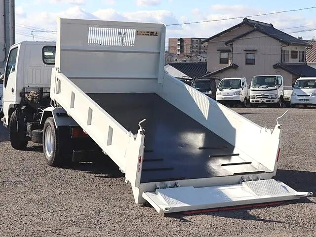 いすゞエルフローダーダンプ小型（2t・3t）[写真10]