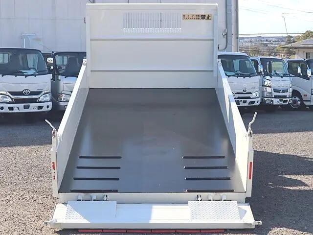 いすゞエルフローダーダンプ小型（2t・3t）[写真09]