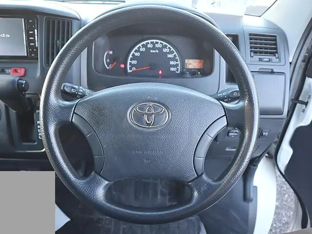 トヨタライトエースバン小型（2t・3t）[写真04]