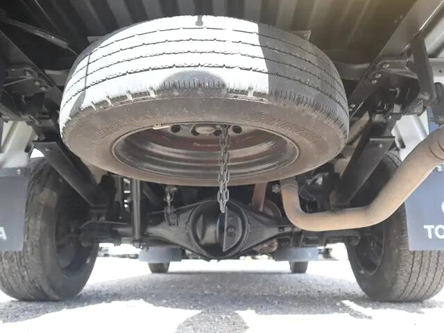 トヨタトヨエース平ボディ小型（2t・3t）[写真15]