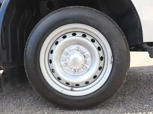 トヨタトヨエース平ボディ小型（2t・3t）[写真16]