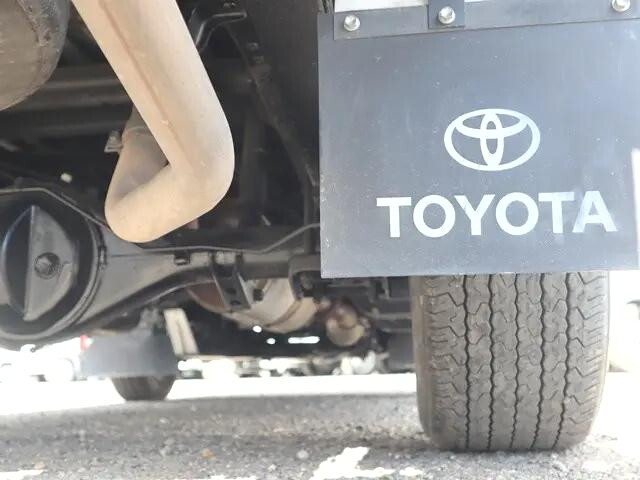 トヨタトヨエース平ボディ小型（2t・3t）[写真22]