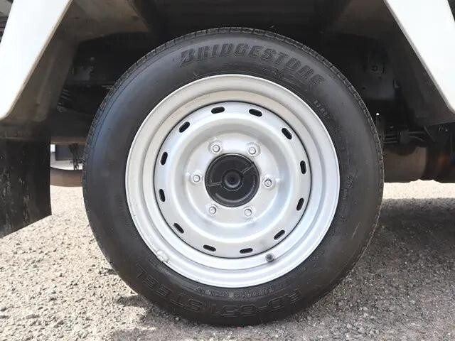 トヨタトヨエース平ボディ小型（2t・3t）[写真23]