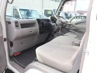 トヨタトヨエース平ボディ小型（2t・3t）[写真27]