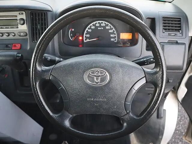 トヨタライトエース平ボディ小型（2t・3t）[写真04]