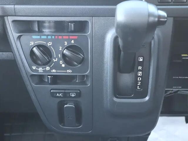 ダイハツハイゼットバン小型（2t・3t）[写真34]