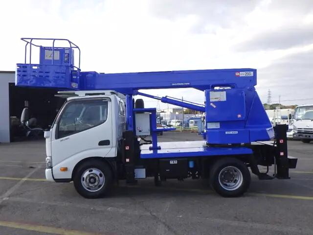 日野デュトロ高所作業車小型（2t・3t）[写真04]