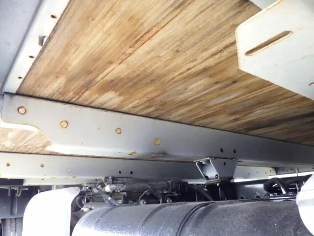 日野デュトロ平ボディ小型（2t・3t）[写真21]