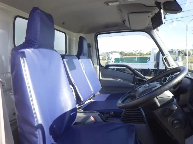 日野デュトロ保冷バン小型（2t・3t）[写真29]