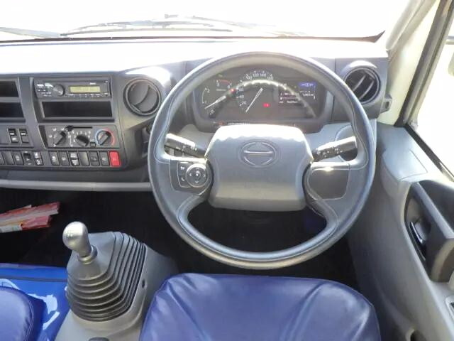 日野デュトロ保冷バン小型（2t・3t）[写真31]