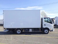 日野デュトロ保冷バン小型（2t・3t）[写真06]