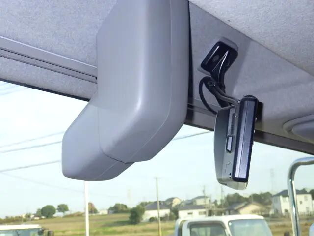 いすゞフォワード冷凍車（冷蔵車）中型（4t）[写真13]