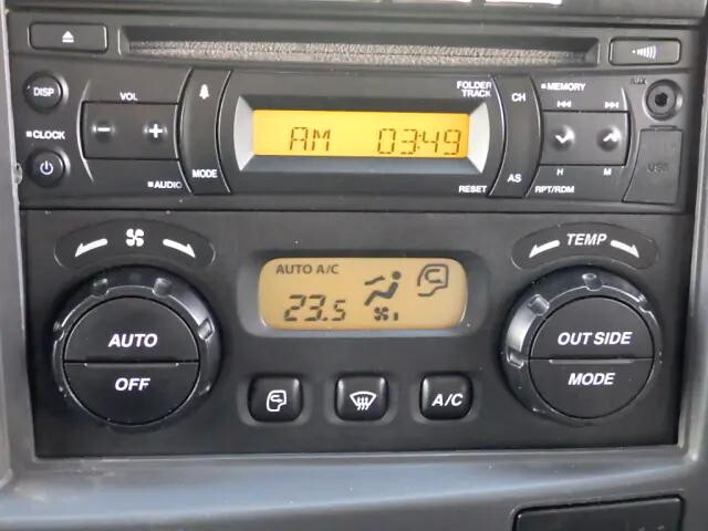 いすゞフォワード冷凍車（冷蔵車）中型（4t）[写真16]