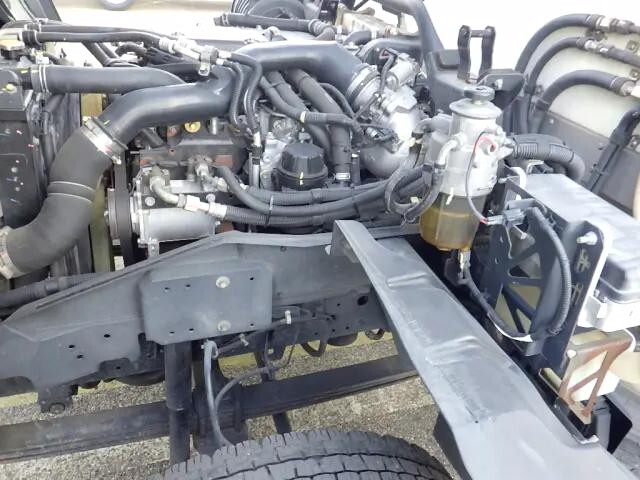 いすゞフォワード冷凍車（冷蔵車）中型（4t）[写真24]