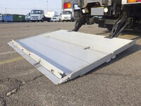 いすゞフォワード冷凍車（冷蔵車）中型（4t）[写真36]