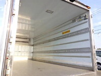 いすゞフォワード冷凍車（冷蔵車）中型（4t）[写真08]