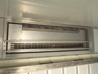 いすゞフォワード冷凍車（冷蔵車）中型（4t）[写真10]