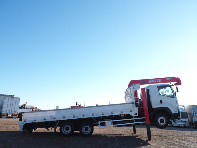 いすゞフォワードセルフクレーン4段増トン（6t・8t）[写真07]