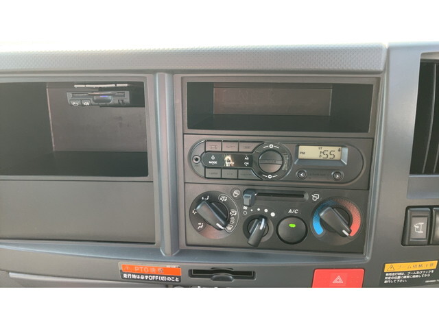 いすゞエルフクレーン5段小型（2t・3t）[写真12]