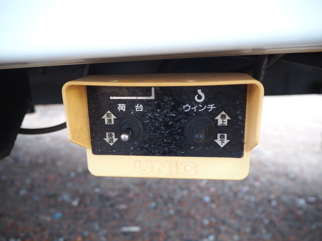 メルセデスベンツその他の車種セーフティローダー小型（2t・3t）[写真17]