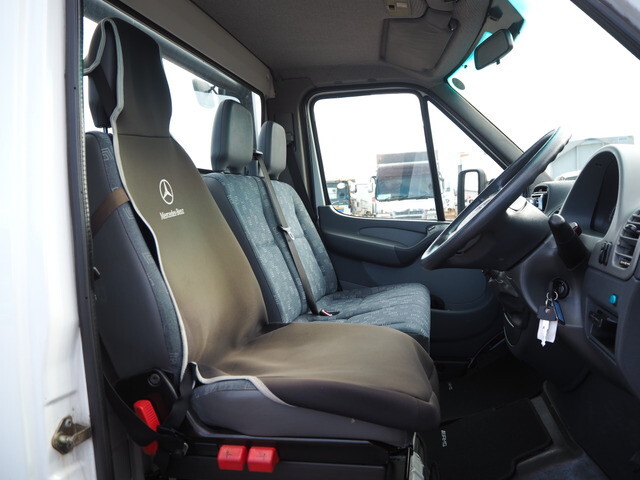 メルセデスベンツその他の車種セーフティローダー小型（2t・3t）[写真37]