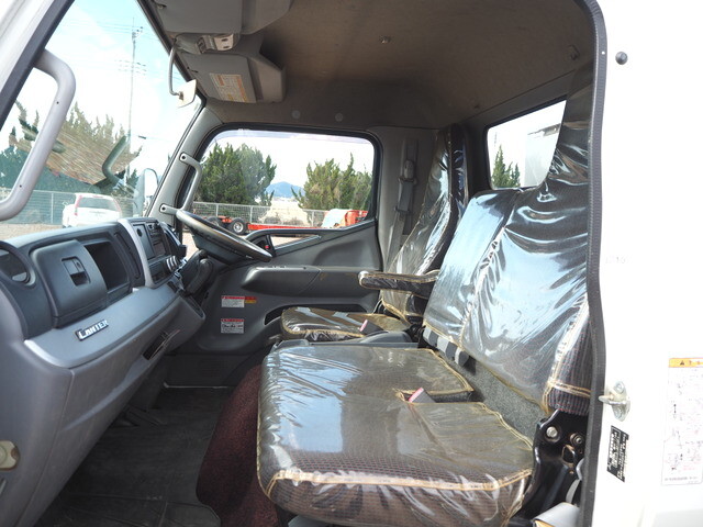 三菱ふそうキャンタークレーン5段小型（2t・3t）[写真35]