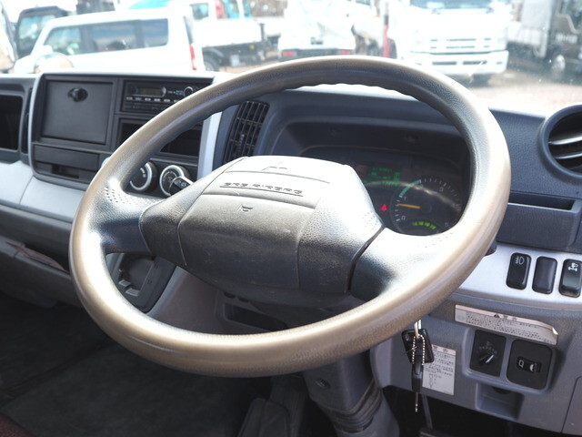 三菱ふそうキャンタークレーン5段小型（2t・3t）[写真37]