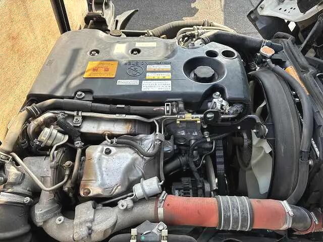 いすゞエルフ平ボディ小型（2t・3t）[写真13]