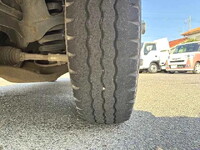 いすゞエルフ平ボディ小型（2t・3t）[写真22]