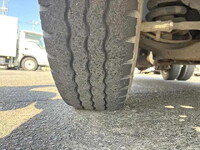 いすゞエルフ平ボディ小型（2t・3t）[写真25]