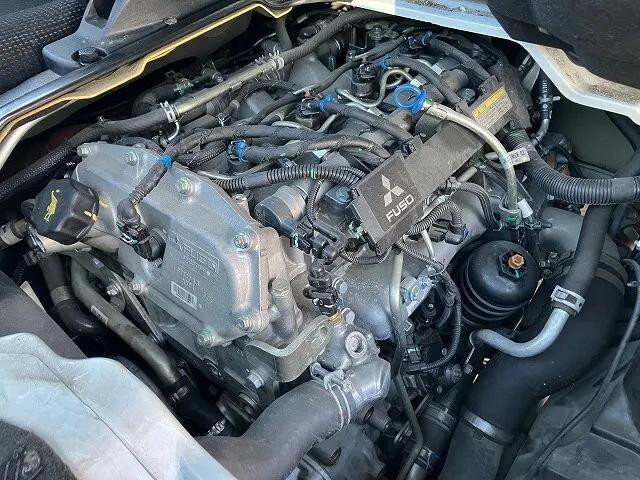 三菱ふそうキャンターダブルキャブ（Wキャブ）小型（2t・3t）[写真10]