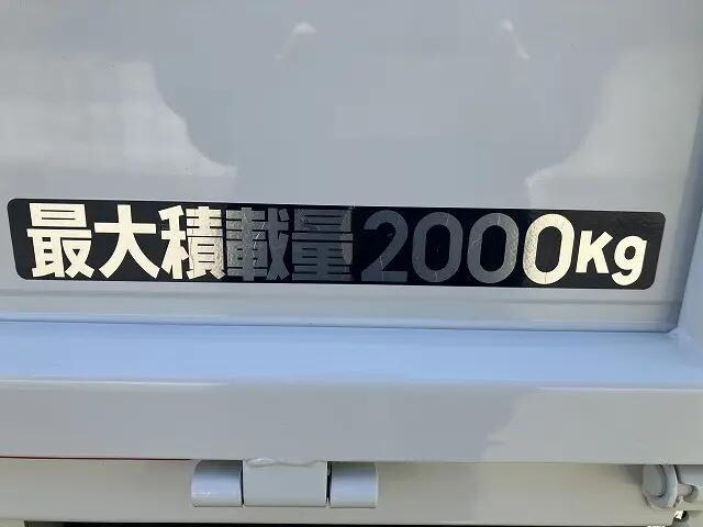 三菱ふそうキャンターダブルキャブ（Wキャブ）小型（2t・3t）[写真11]