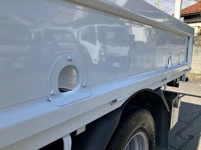 三菱ふそうキャンターダブルキャブ（Wキャブ）小型（2t・3t）[写真19]