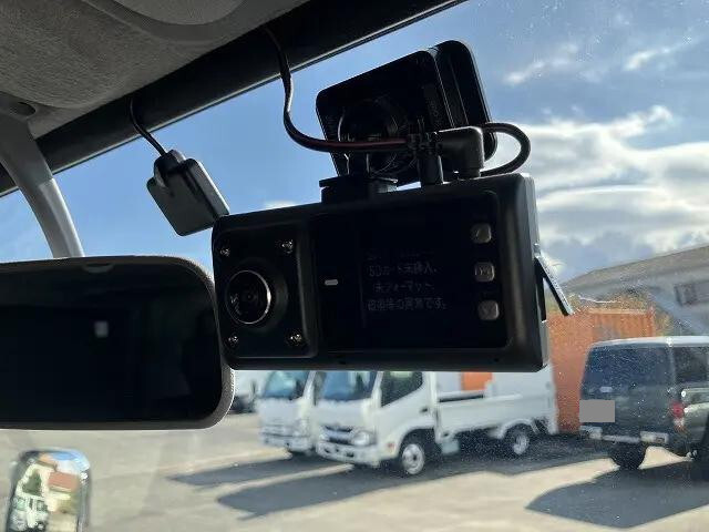 三菱ふそうキャンターダブルキャブ（Wキャブ）小型（2t・3t）[写真28]