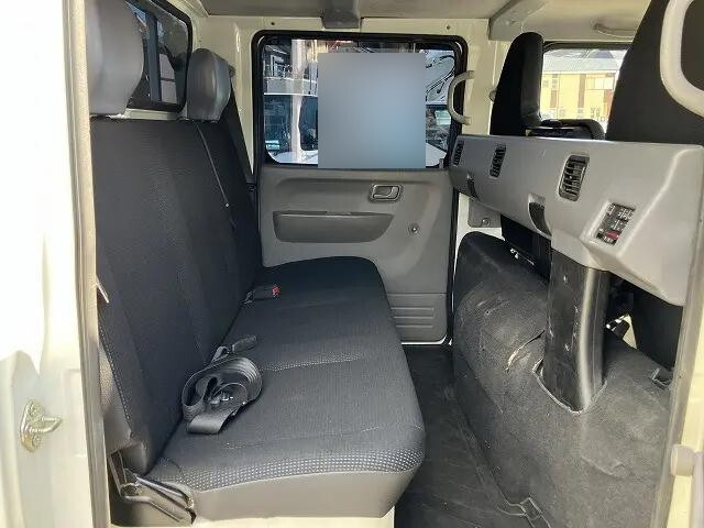 三菱ふそうキャンターダブルキャブ（Wキャブ）小型（2t・3t）[写真32]