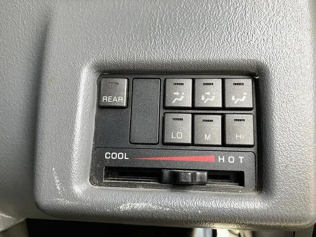 三菱ふそうキャンターダブルキャブ（Wキャブ）小型（2t・3t）[写真36]