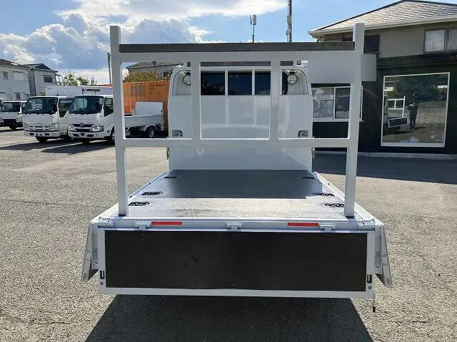 三菱ふそうキャンターダブルキャブ（Wキャブ）小型（2t・3t）[写真09]