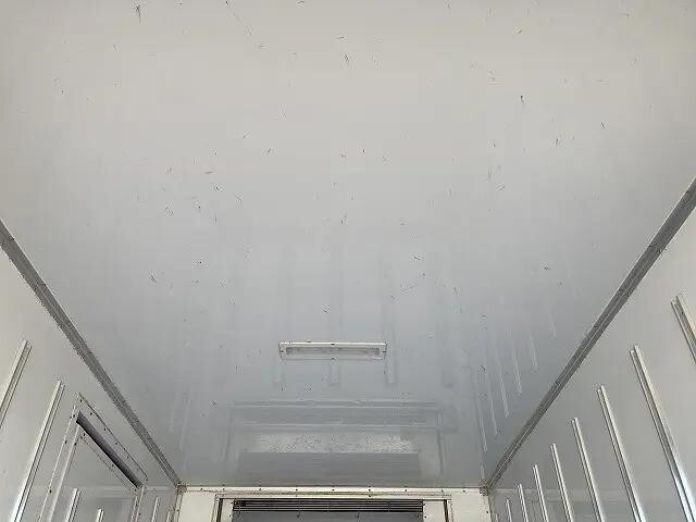 三菱ふそうキャンター冷凍車（冷蔵車）小型（2t・3t）[写真10]