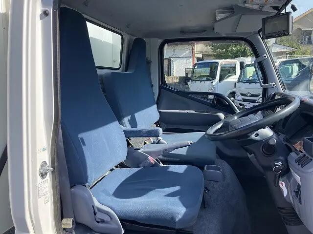 三菱ふそうキャンター冷凍車（冷蔵車）小型（2t・3t）[写真25]