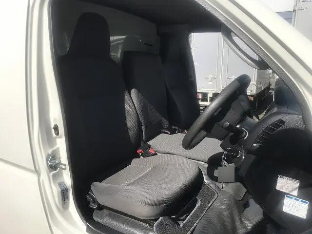 トヨタハイエース冷凍車（冷蔵車）小型（2t・3t）[写真21]