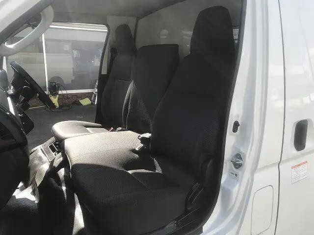 トヨタハイエース冷凍車（冷蔵車）小型（2t・3t）[写真22]